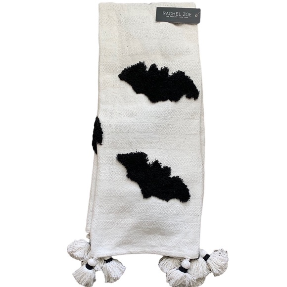 Rachel Zoe Halloween Throw Blanket Bats - Picture 1 of 2